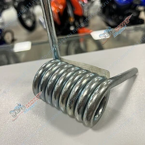 Пружина зеленой тележки правая