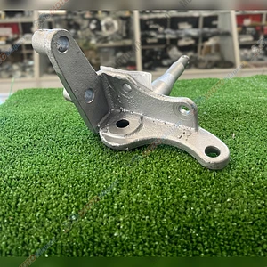 Кулак поворотный правый RUSH F3(4)