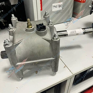 Редуктор на буксировщик с коротким валом