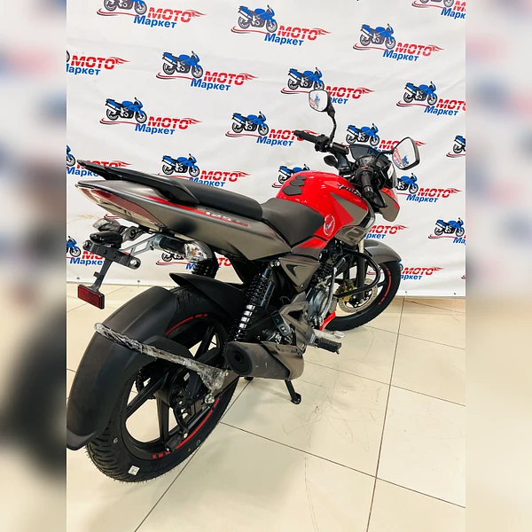 Мотоцикл BAJAJ PULSAR 125NS черно-красный